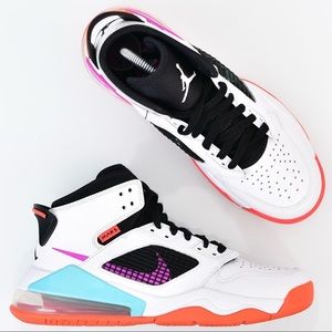 Like New Jordan Mars 270 (GS) Paris Game 2020 Youth 7 Shoes